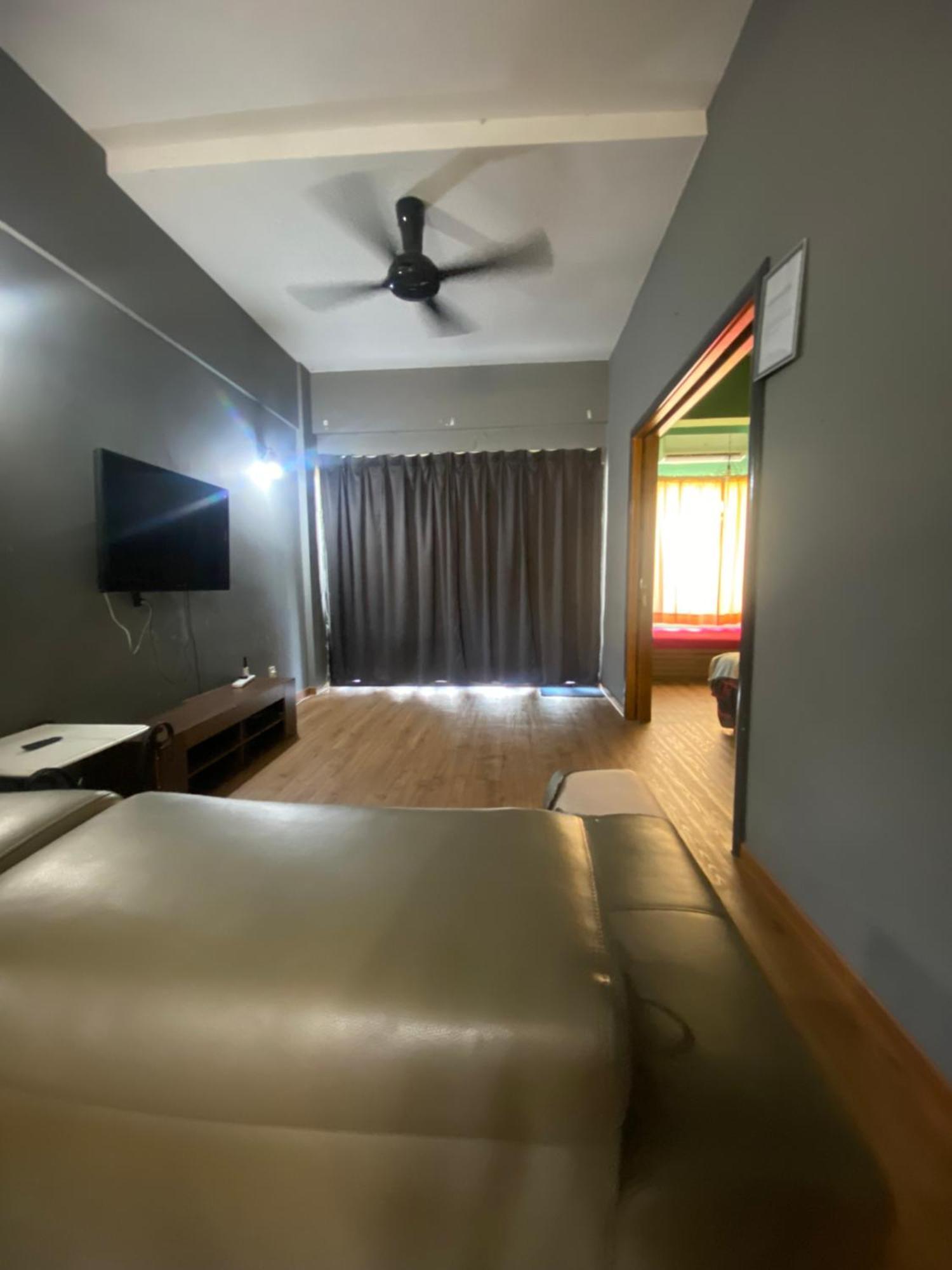 פורט דיקסון Adel Corus Paradise Lagoon Apartment מראה חיצוני תמונה